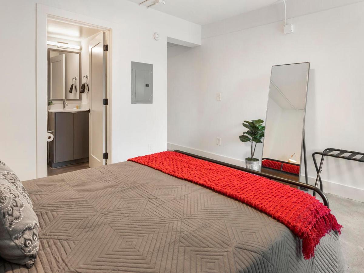 Appartement Comfortable Studio With Queen Bed, City Walkable! à Atlanta Extérieur photo