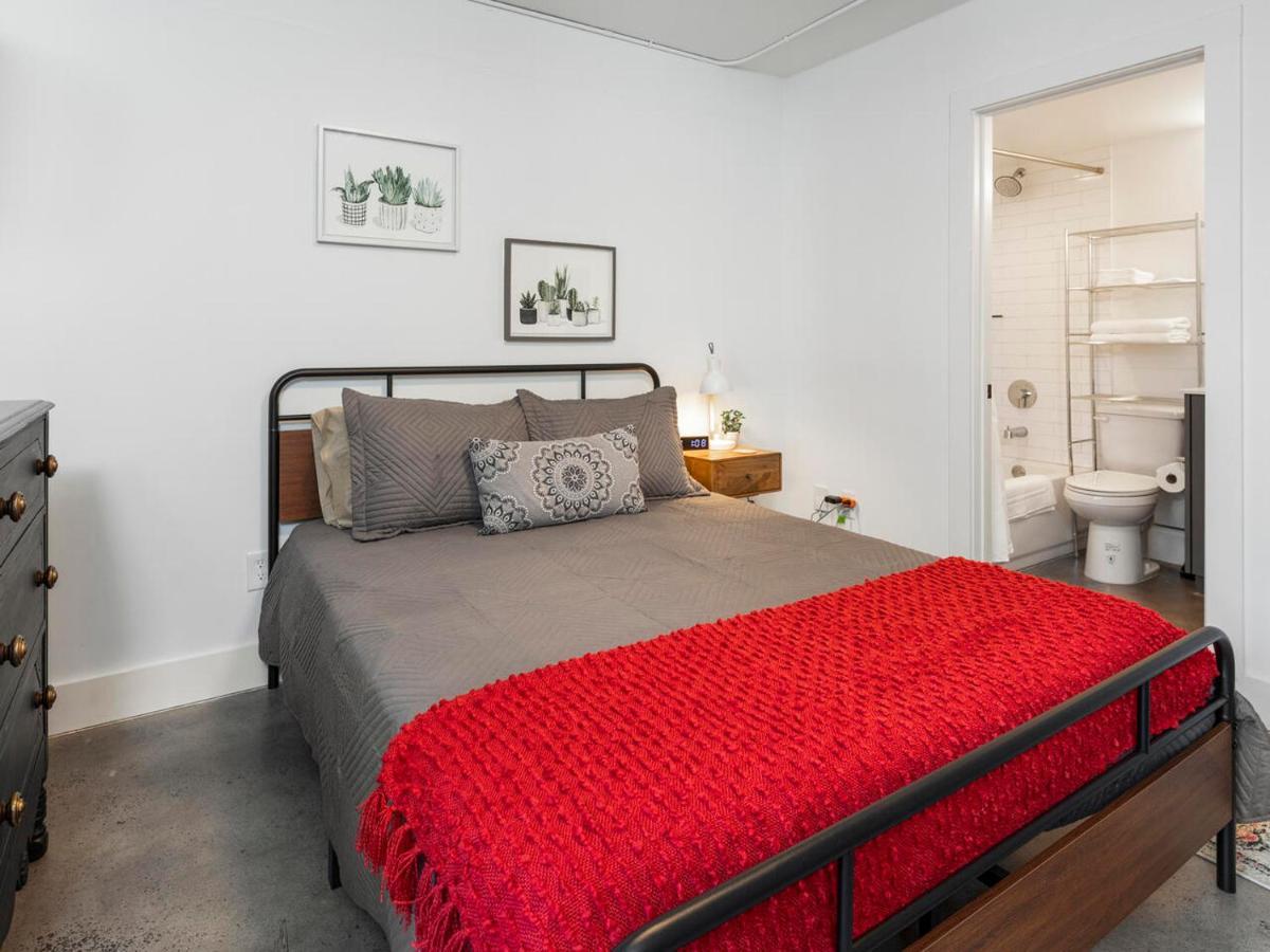 Appartement Comfortable Studio With Queen Bed, City Walkable! à Atlanta Extérieur photo